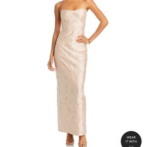 ML Monique Lhuillier Camellia Strapless Jacquard Column Gown